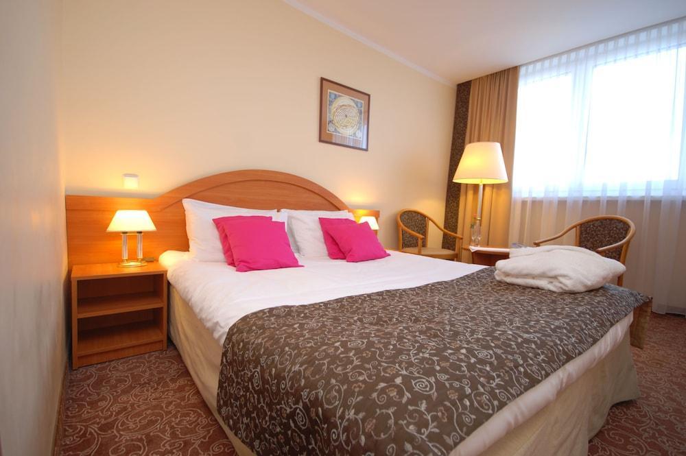 Mercure Centrum Hotel 4*
